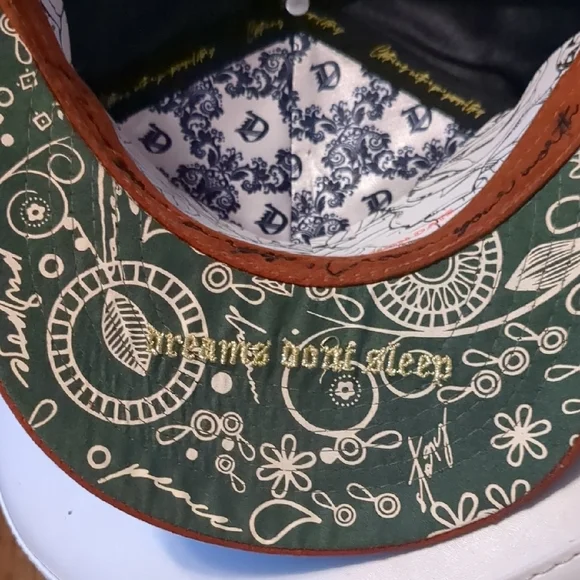 DVNIEL LUU Premium Vallejo Snapback - Picture 6 of 8